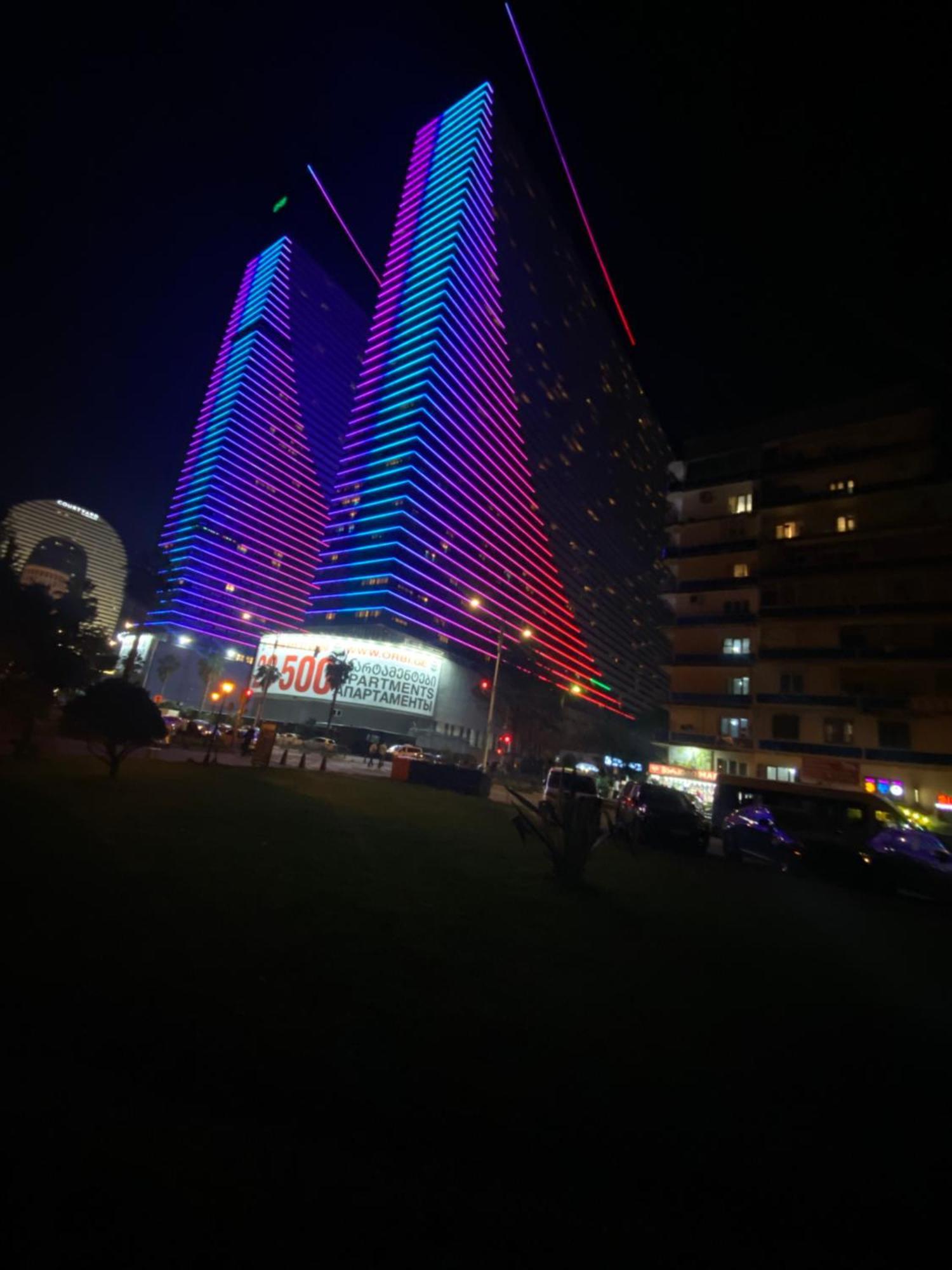 Delux Sea View Aparthotel In Orbi City Batumi Exterior foto