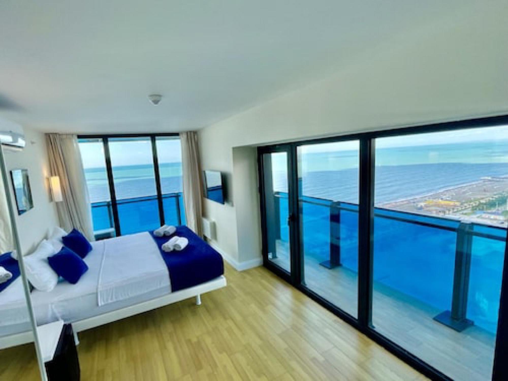 Delux Sea View Aparthotel In Orbi City Batumi Exterior foto