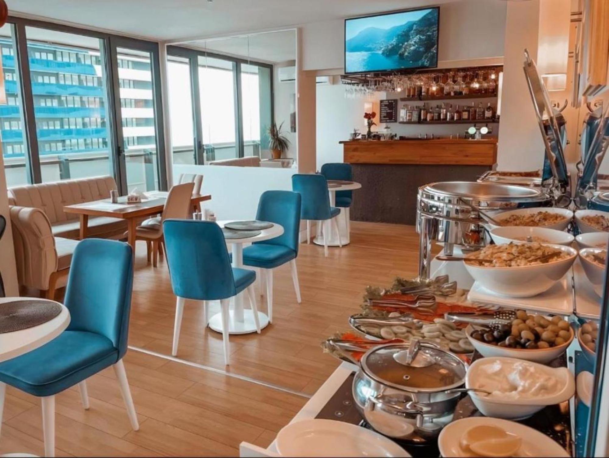 Delux Sea View Aparthotel In Orbi City Batumi Exterior foto