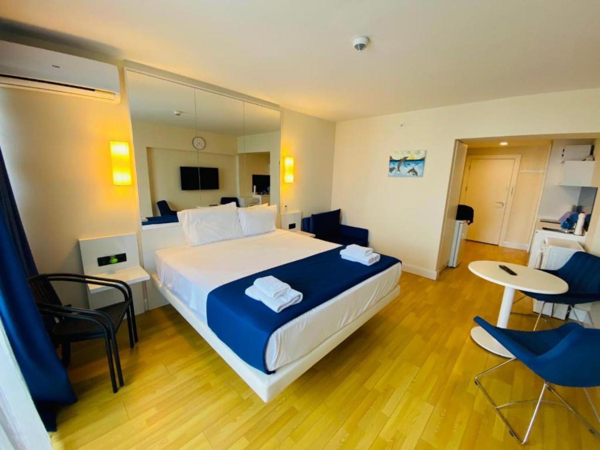Delux Sea View Aparthotel In Orbi City Batumi Exterior foto